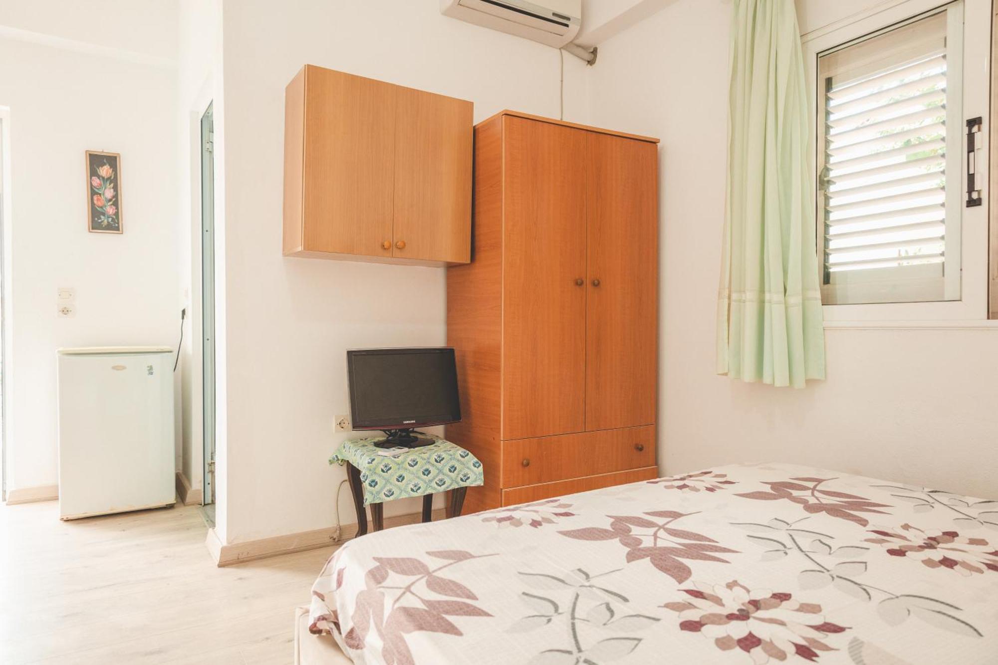 Rooms By The Sea Химар Екстериор снимка