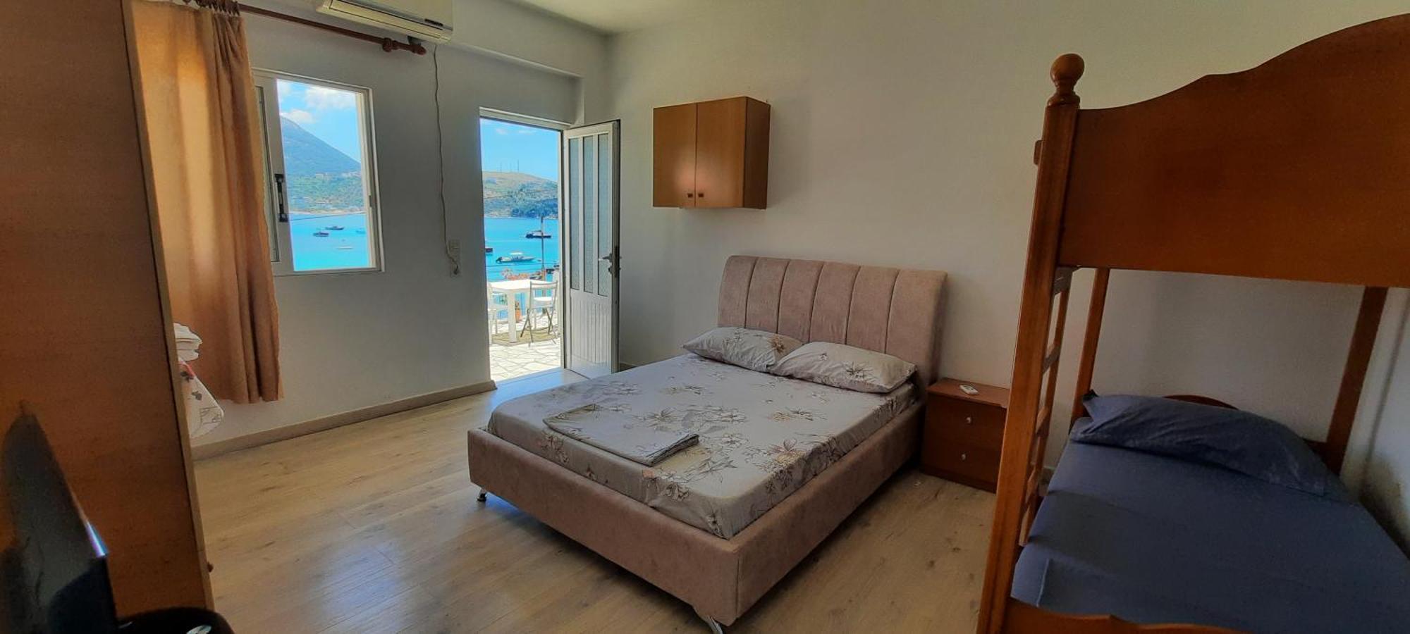 Rooms By The Sea Химар Стая снимка